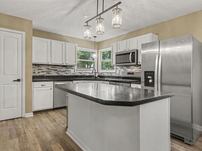 6891 Olga Court, Westerville, OH 43082 Photo 10