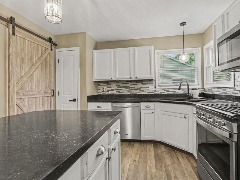 6891 Olga Court, Westerville, OH 43082 Photo 12