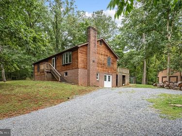 813 LEEDS MANOR LANE, BLUEMONT, VA 20135