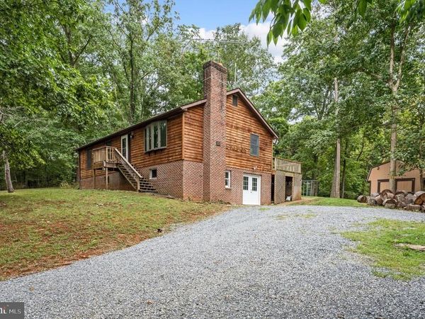 813 LEEDS MANOR LANE, BLUEMONT, VA 20135
