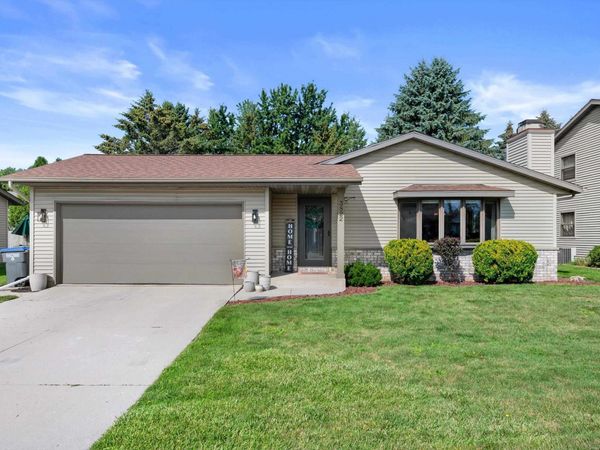 3822 S 10th Street, Sheboygan, WI 53081