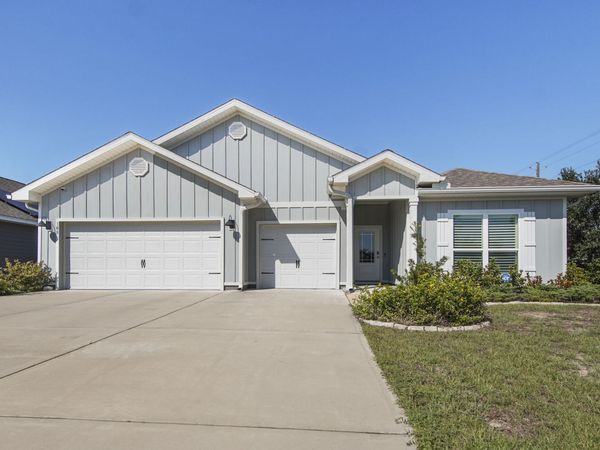 100 Bridge Harbor Drive, Panama City, FL 32404