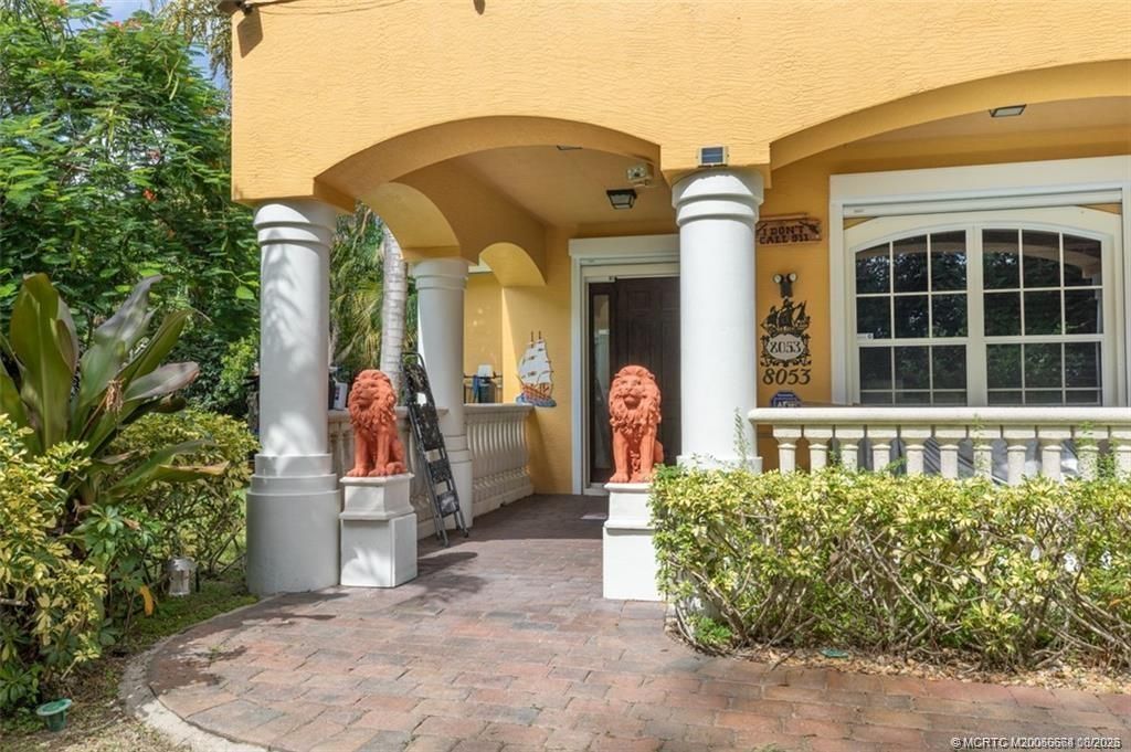 8073 S Indian River Drive, Fort Pierce, FL 34982 Photo