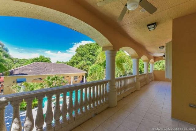 8073 S Indian River Drive, Fort Pierce, FL 34982 Photo