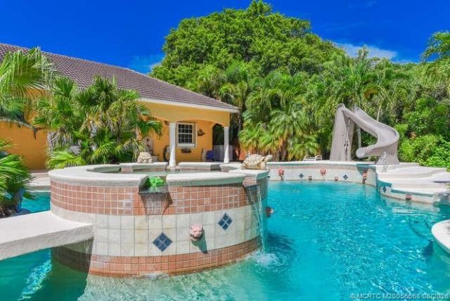 8073 S Indian River Drive, Fort Pierce, FL 34982 Photo