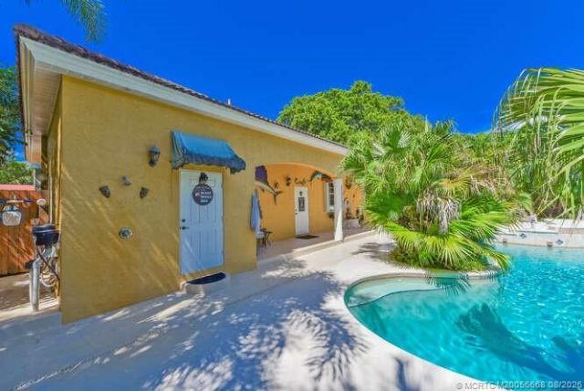 8073 S Indian River Drive, Fort Pierce, FL 34982 Photo