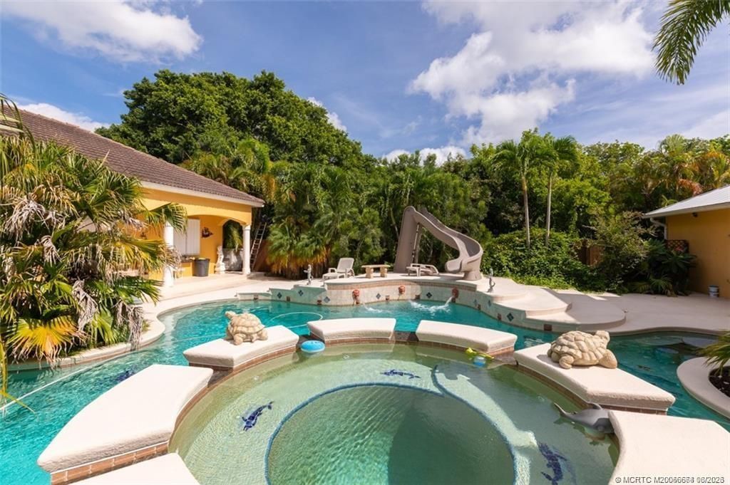 8073 S Indian River Drive, Fort Pierce, FL 34982 Photo
