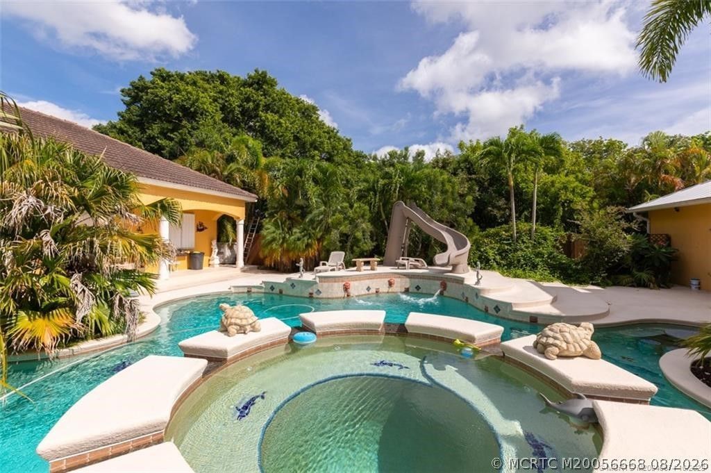 8073 S Indian River Drive, Fort Pierce, FL 34982 Photo