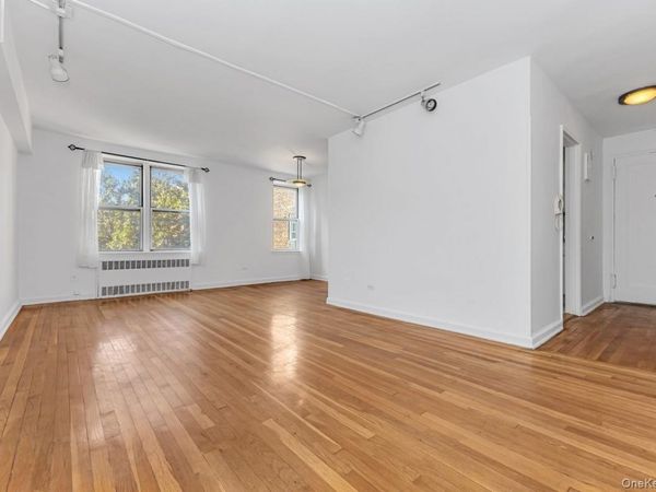 105-25 67th Road , Unit 4A, Forest Hills, NY 11375