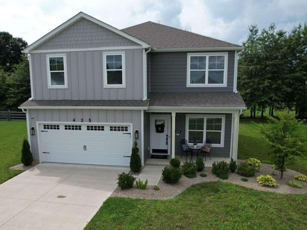 425 Park Vista Drive , Delaware, OH 43015