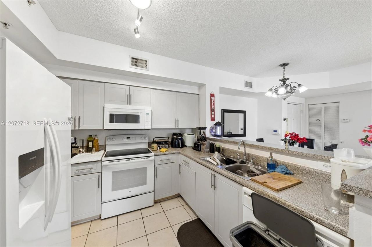 2280 E Preserve Way , Unit 204, Miramar, FL 33025 Photo