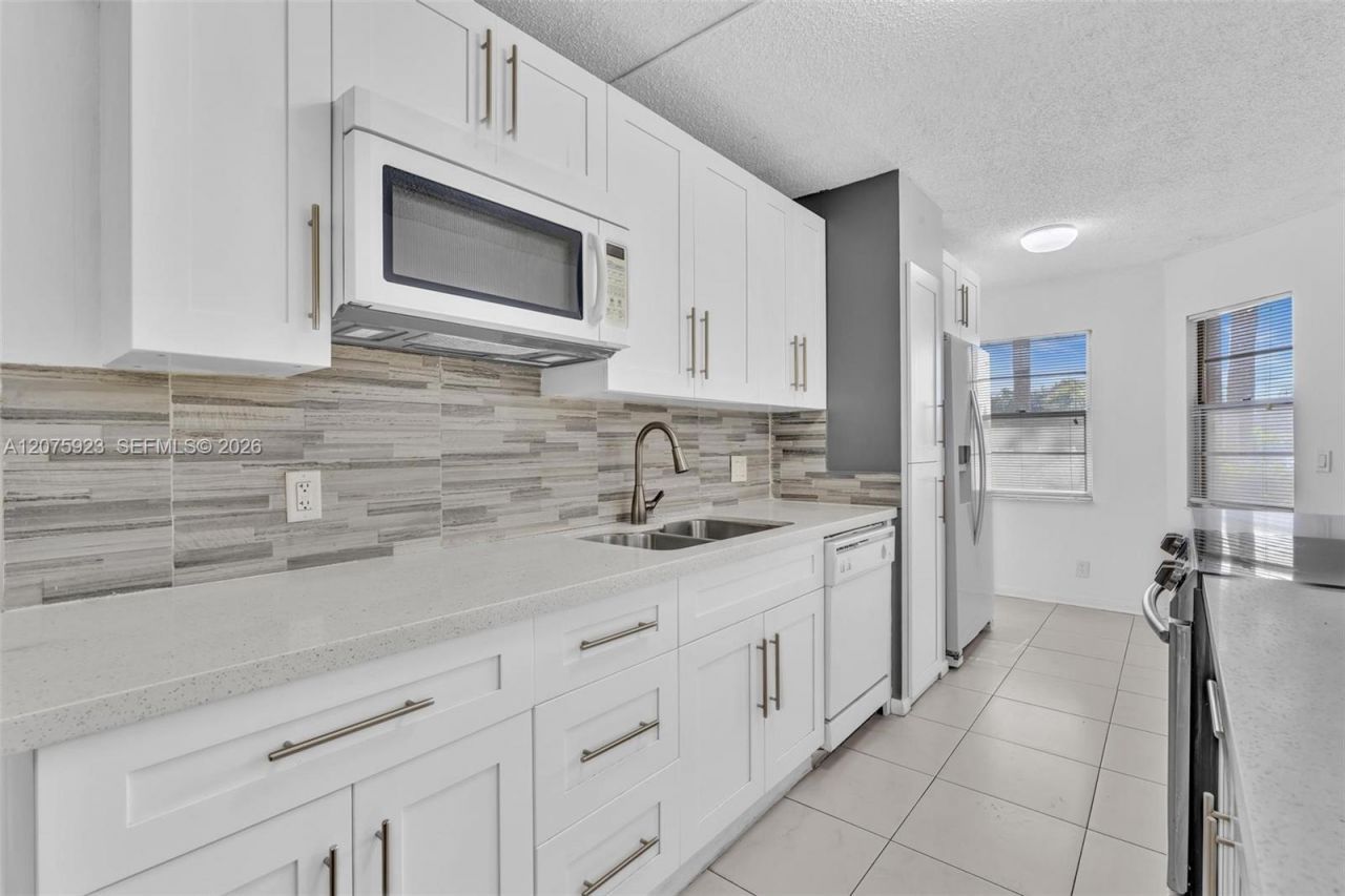 1300 SW 124th Ter , Unit 105P, Pembroke Pines, FL 33027 Photo