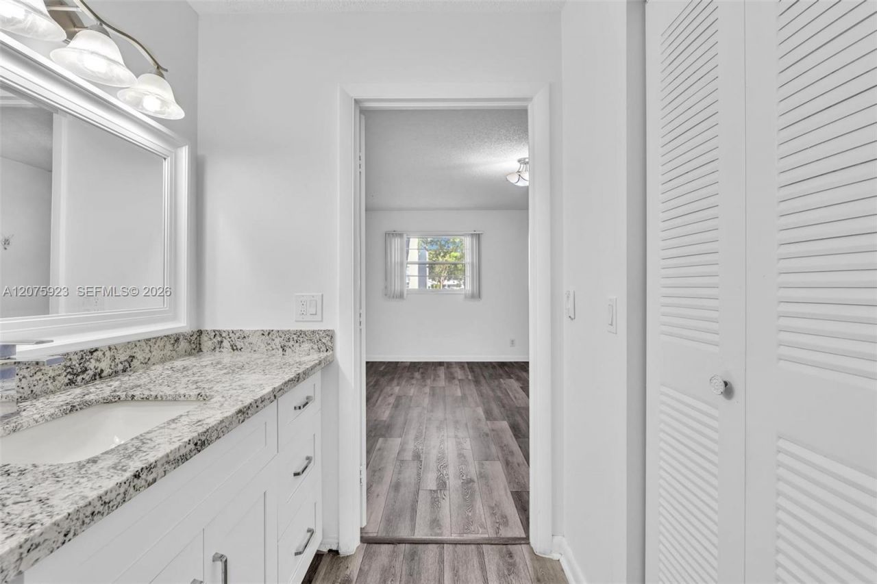 1300 SW 124th Ter , Unit 105P, Pembroke Pines, FL 33027 Photo