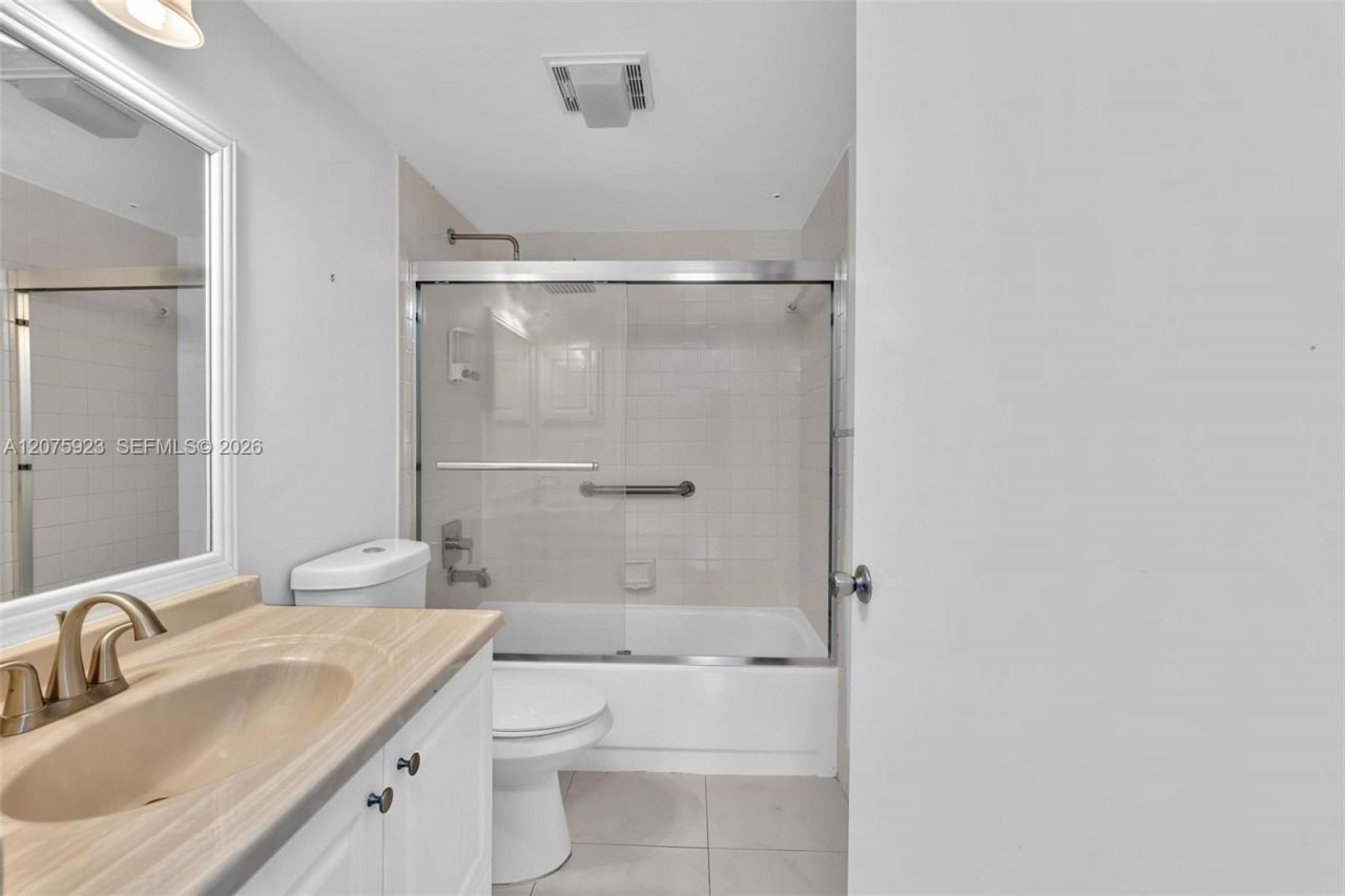 1300 SW 124th Ter , Unit 105P, Pembroke Pines, FL 33027 Photo
