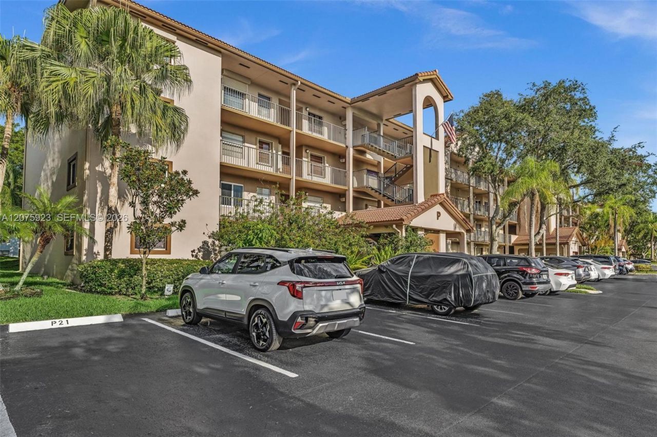 1300 SW 124th Ter , Unit 105P, Pembroke Pines, FL 33027 Photo