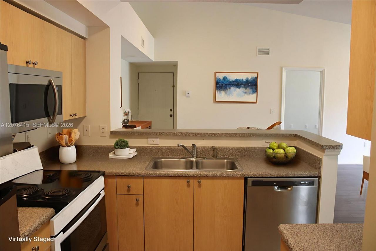 2400 E Preserve Way, Unit 304, Miramar, FL 33025 Photo