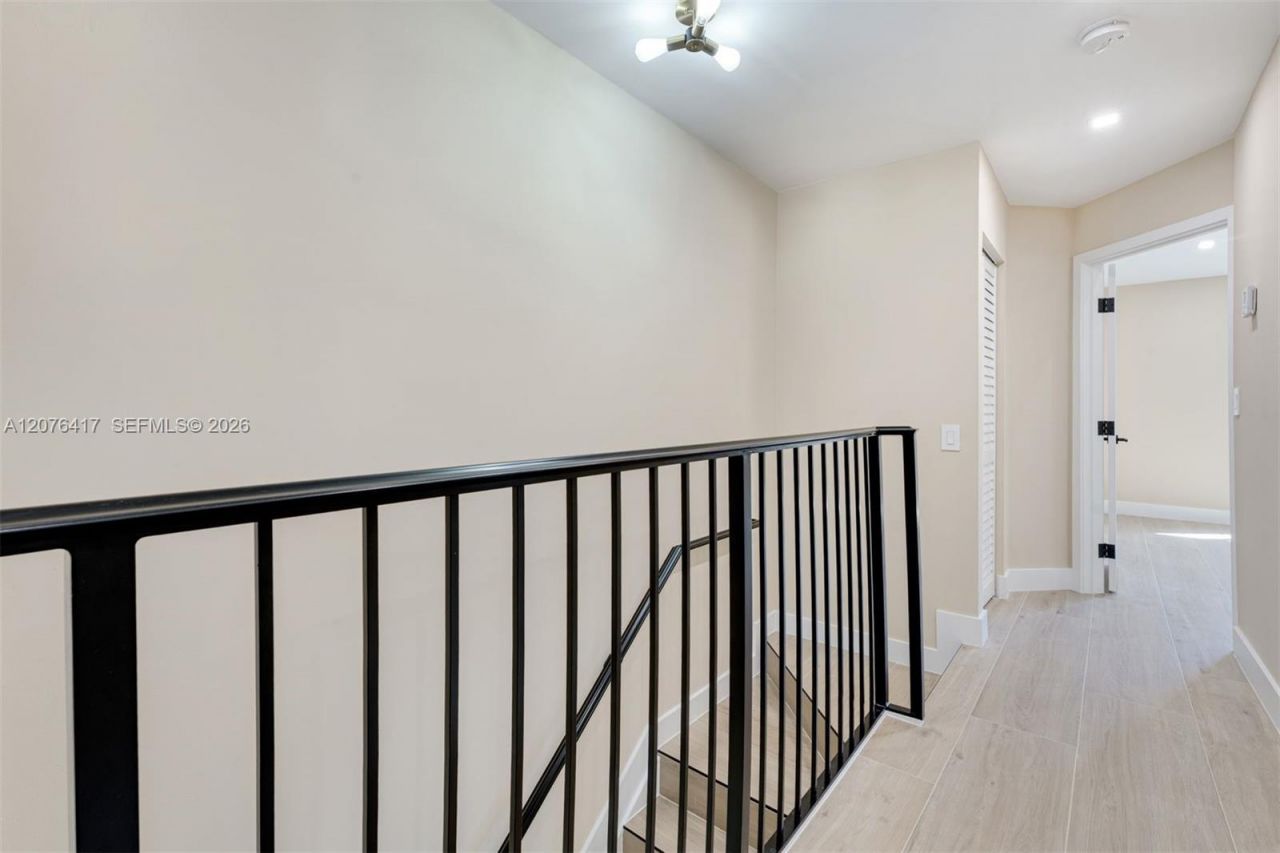 14325 SW 121st Pl , Unit 5, Miami, FL 33186 Photo