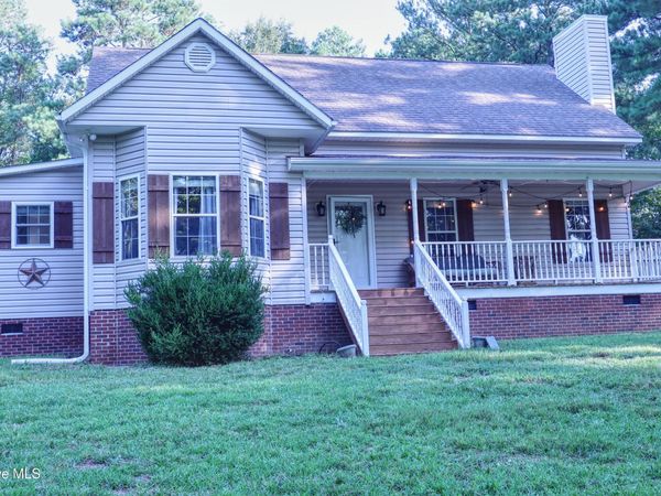 1536 Marks Creek Church Road, Laurel Hill, NC 28351