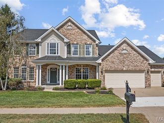 17835 Westhampton Woods Drive Chesterfield, MO 63005