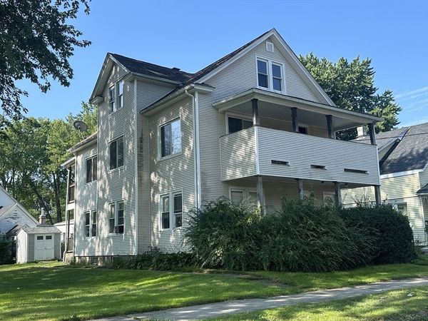 23 Beverly St, Unit 1fl, Chicopee, MA 01013