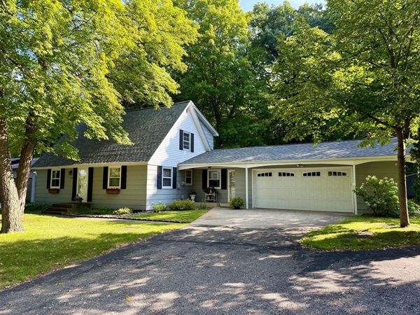 1583 E Shore Drive, Detroit Lakes, MN 56501