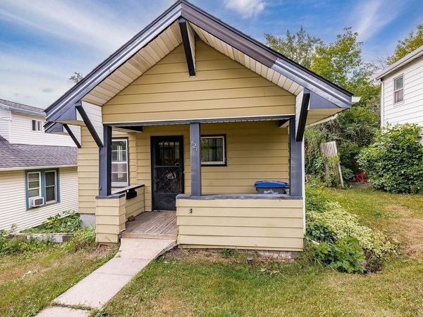 421 N 11th Avenue W, Duluth, MN 55806