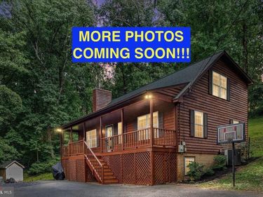662 NORTHERN SPY DRIVE, LINDEN, VA 22642