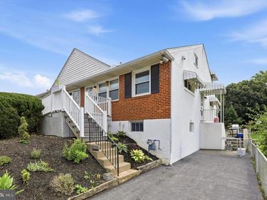 406 GARFIELD AVENUE, DOWNINGTOWN, PA 19335