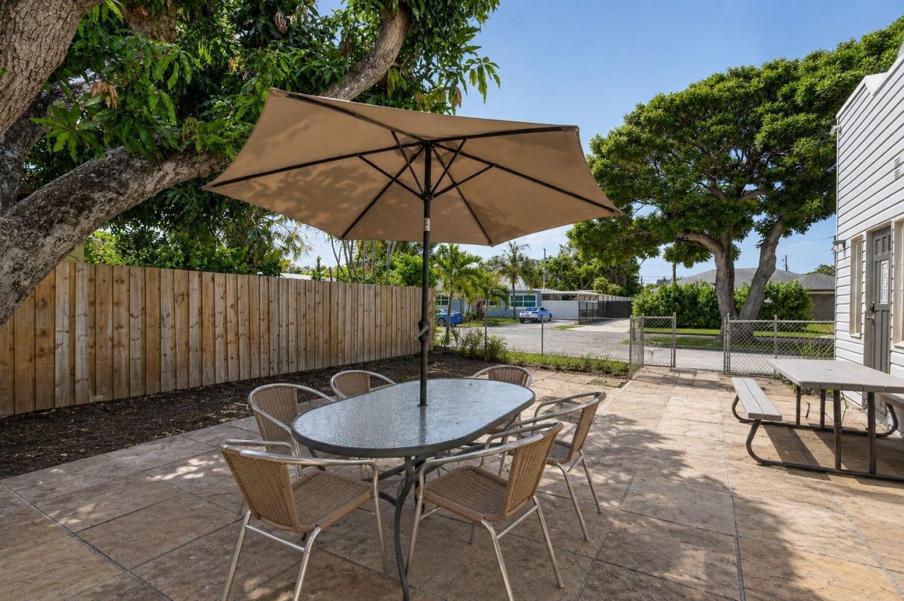 633 Franklin Road, West Palm Beach, FL 33405 Photo