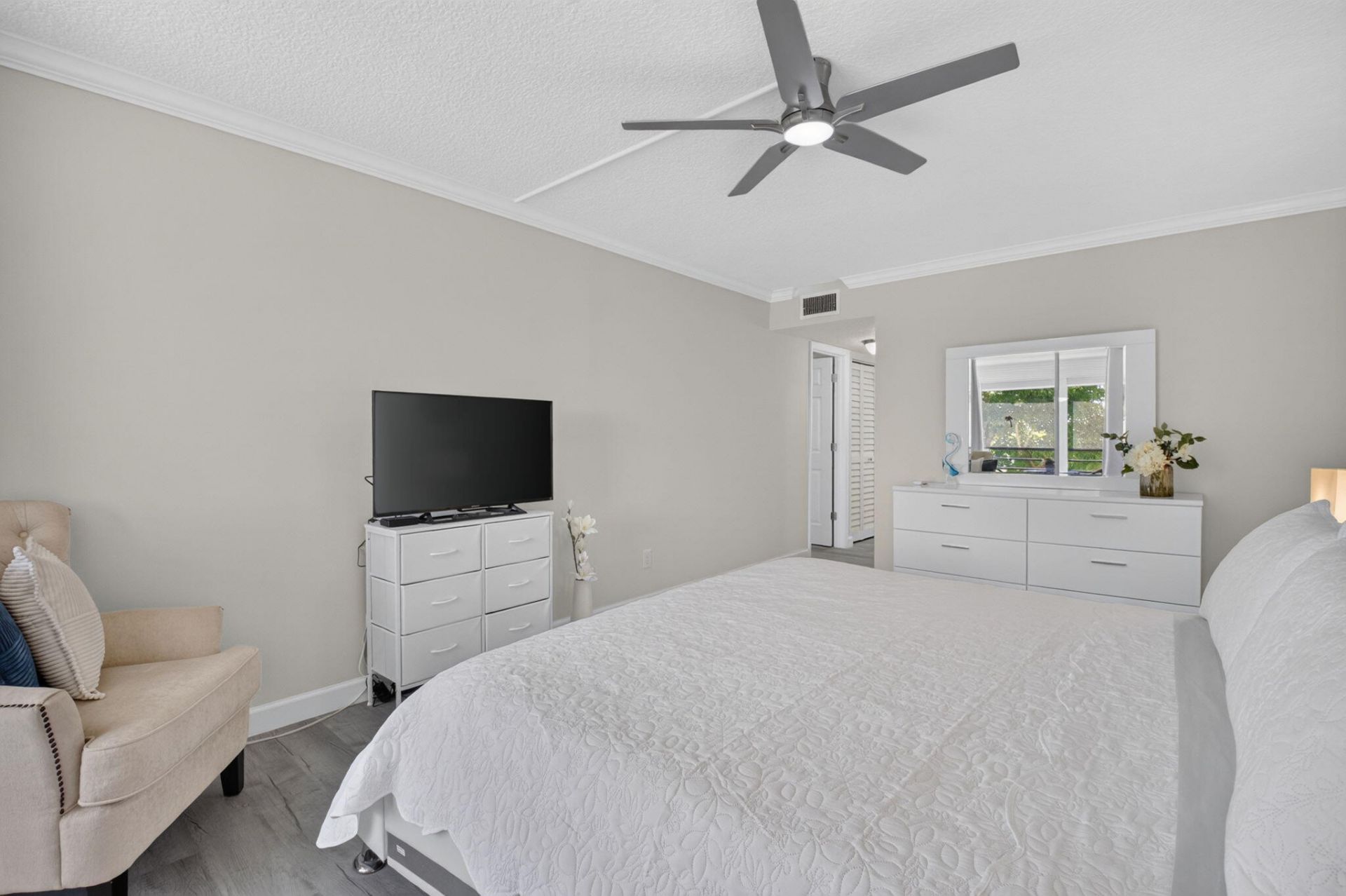 23249 Barwood Lane N, Unit 305, Boca Raton, FL 33428 Photo