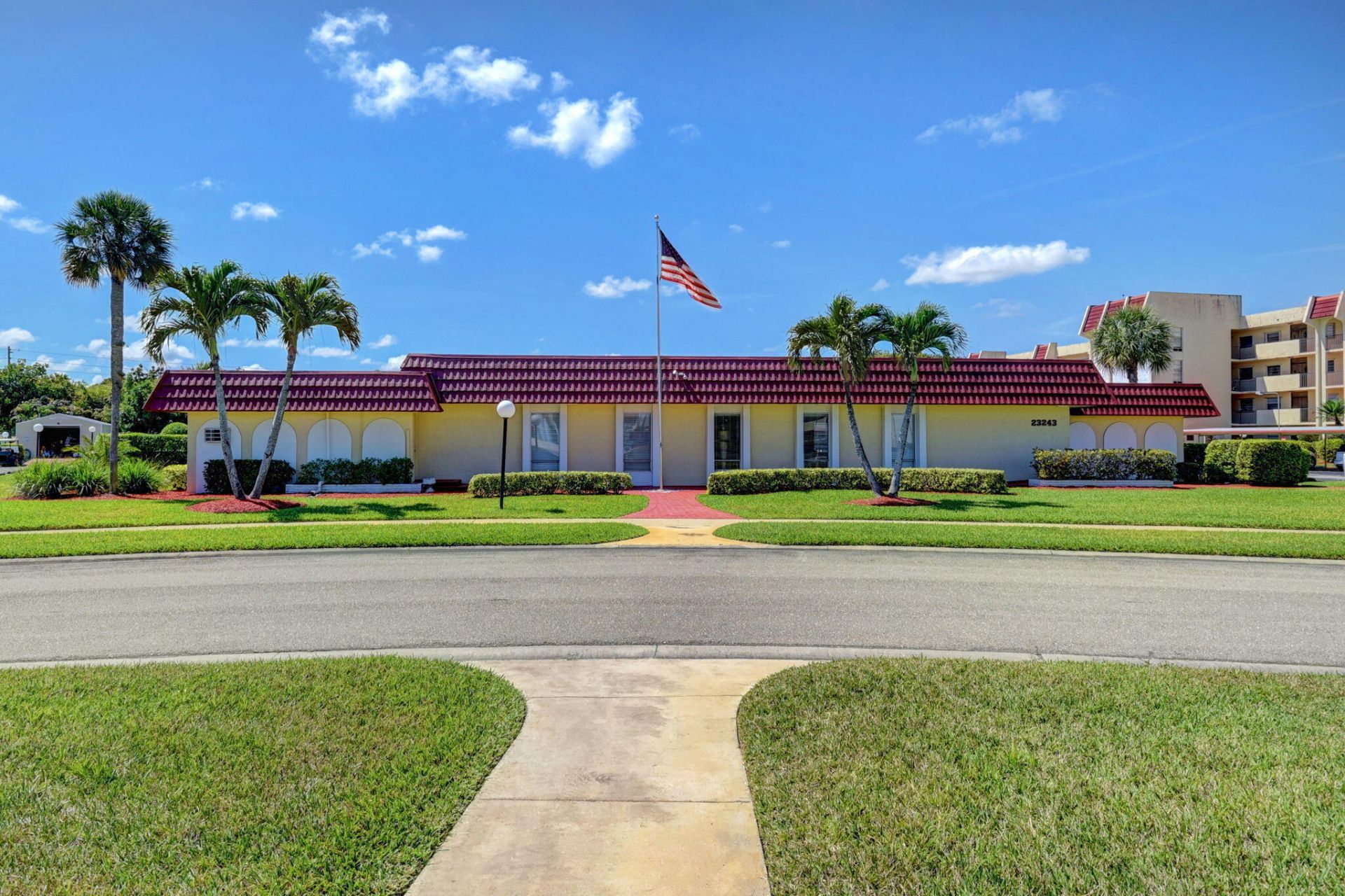 23249 Barwood Lane N, Unit 305, Boca Raton, FL 33428 Photo