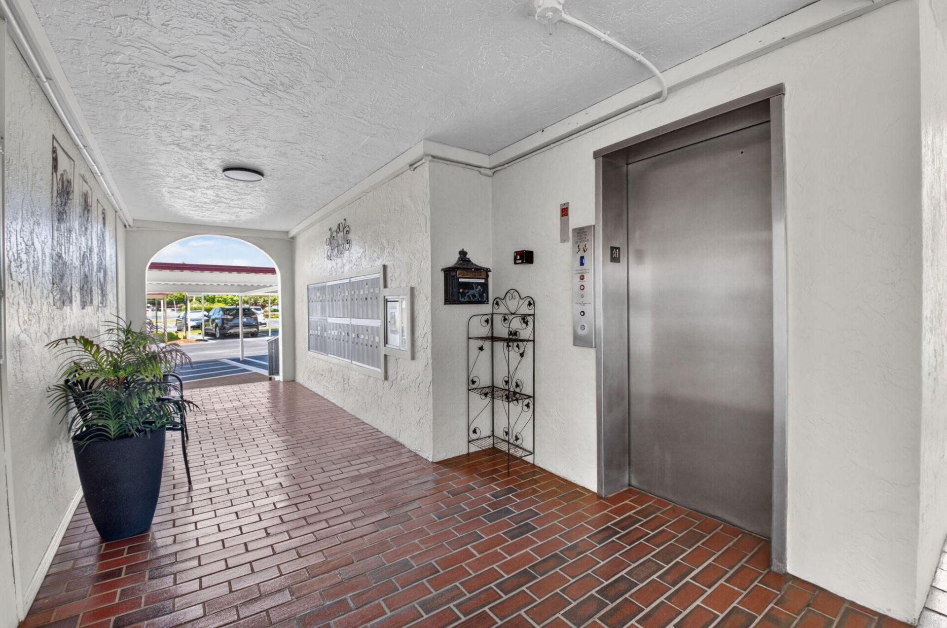 23249 Barwood Lane N, Unit 305, Boca Raton, FL 33428 Photo