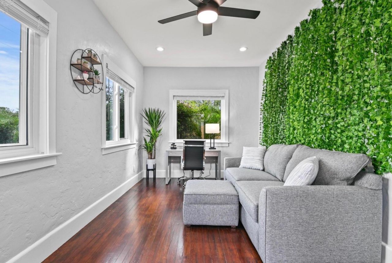 424 Malverne Road, West Palm Beach, FL 33405 Photo