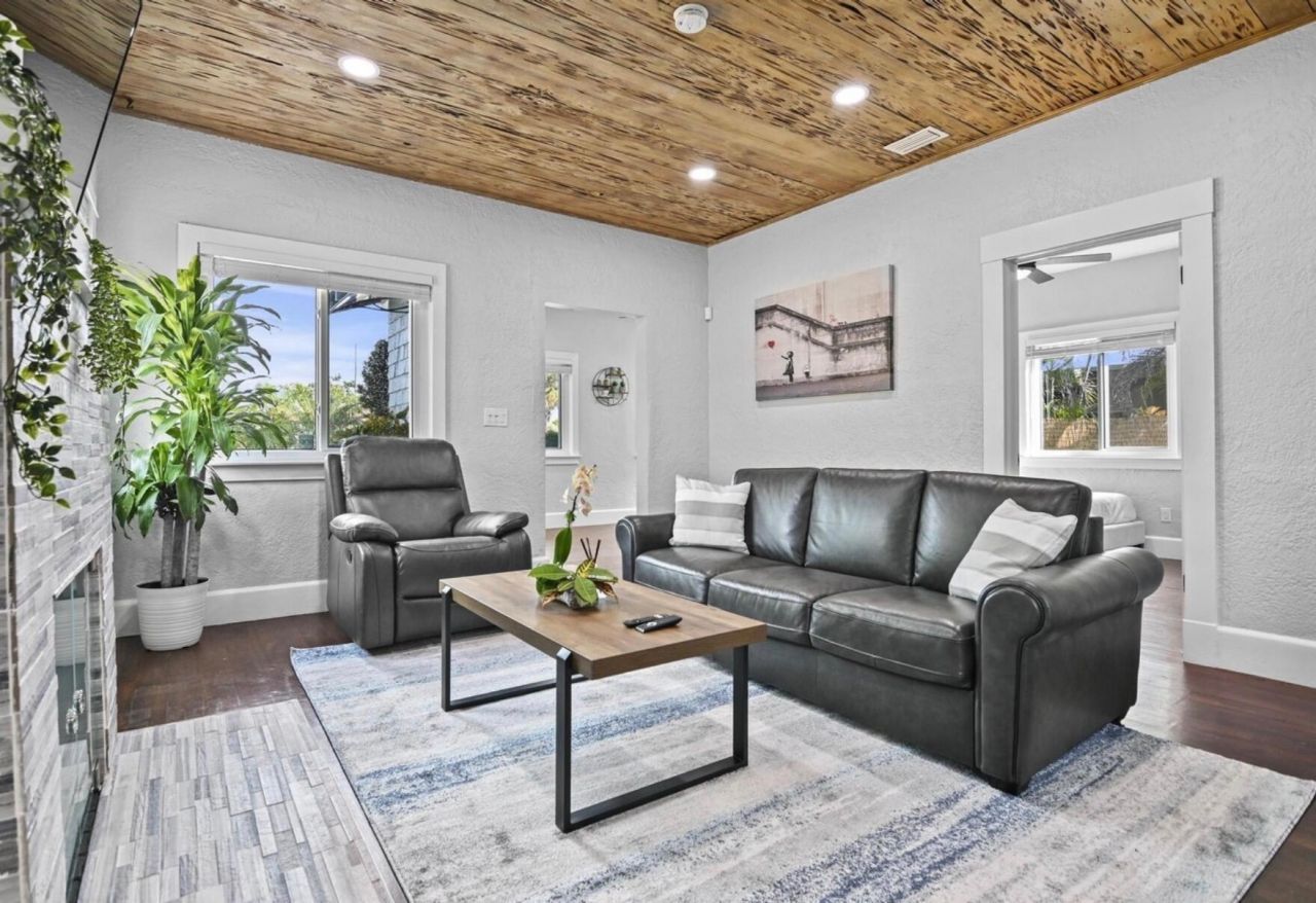 424 Malverne Road, West Palm Beach, FL 33405 Photo