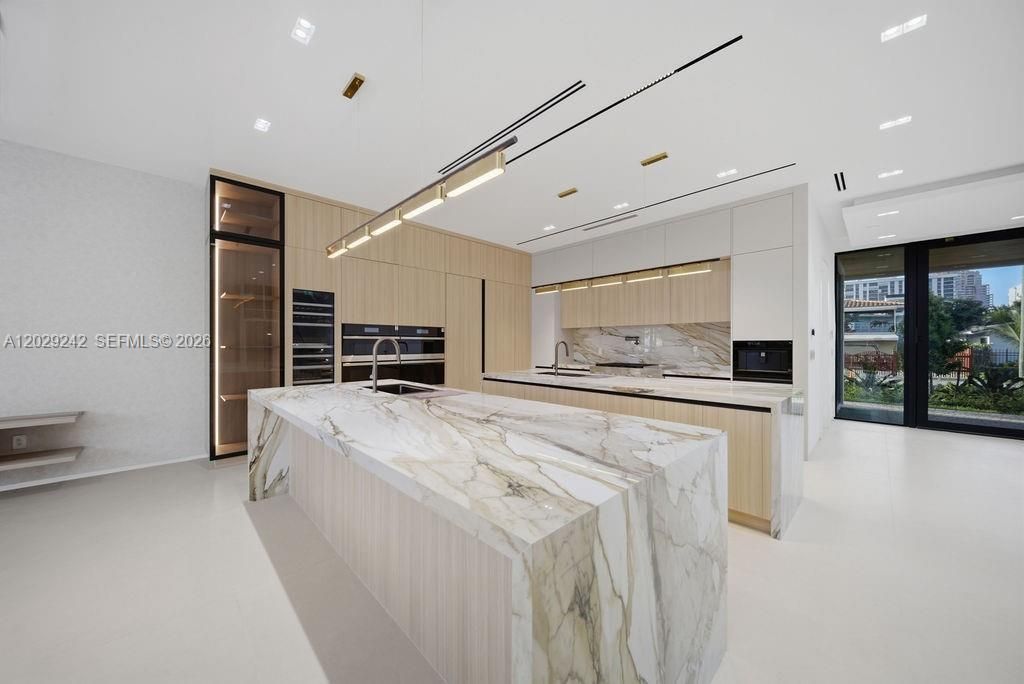 3318 NE 16th Place, Fort Lauderdale, FL 33305 Photo