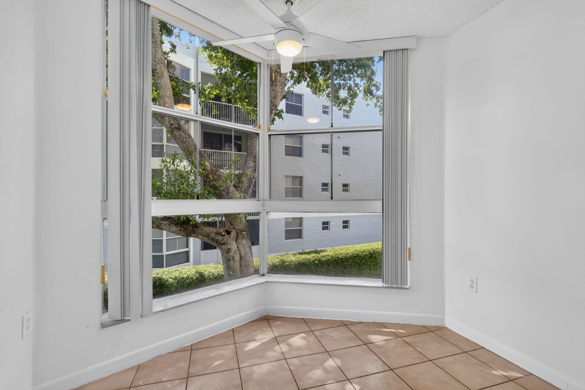 5936 Morningstar Circle, Unit 205, Delray Beach, FL 33484 Photo