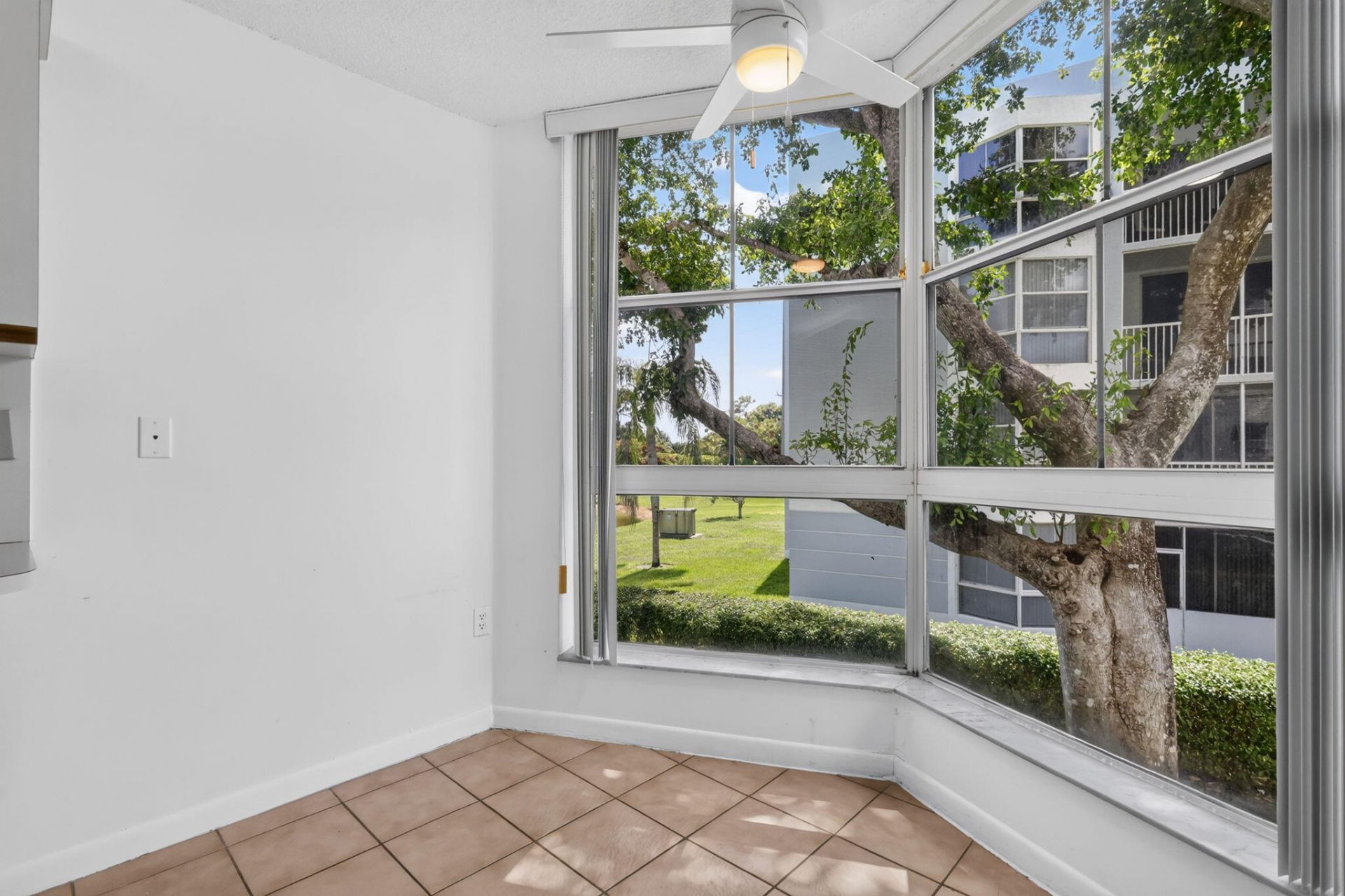 5936 Morningstar Circle, Unit 205, Delray Beach, FL 33484 Photo