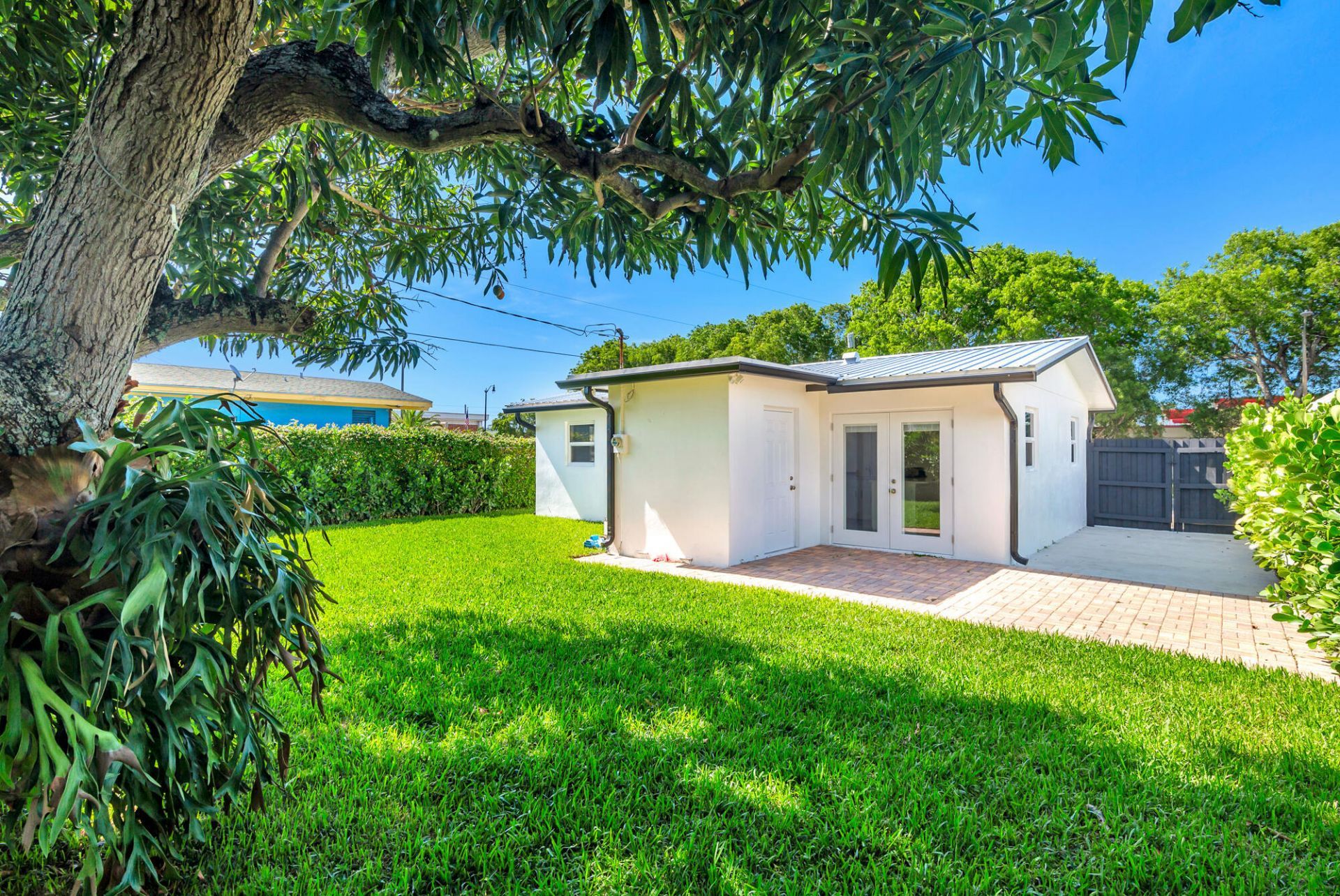 411 Summa Street, West Palm Beach, FL 33405 Photo
