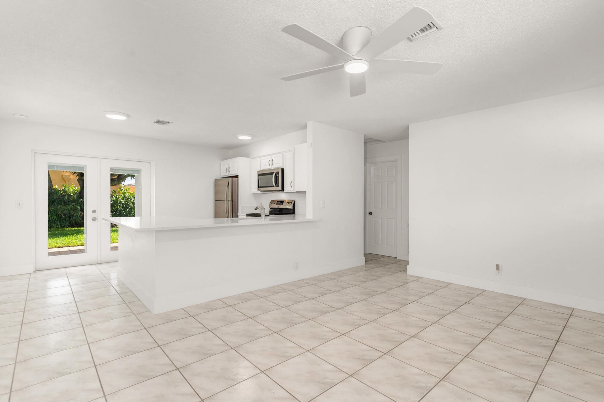 411 Summa Street, West Palm Beach, FL 33405 Photo