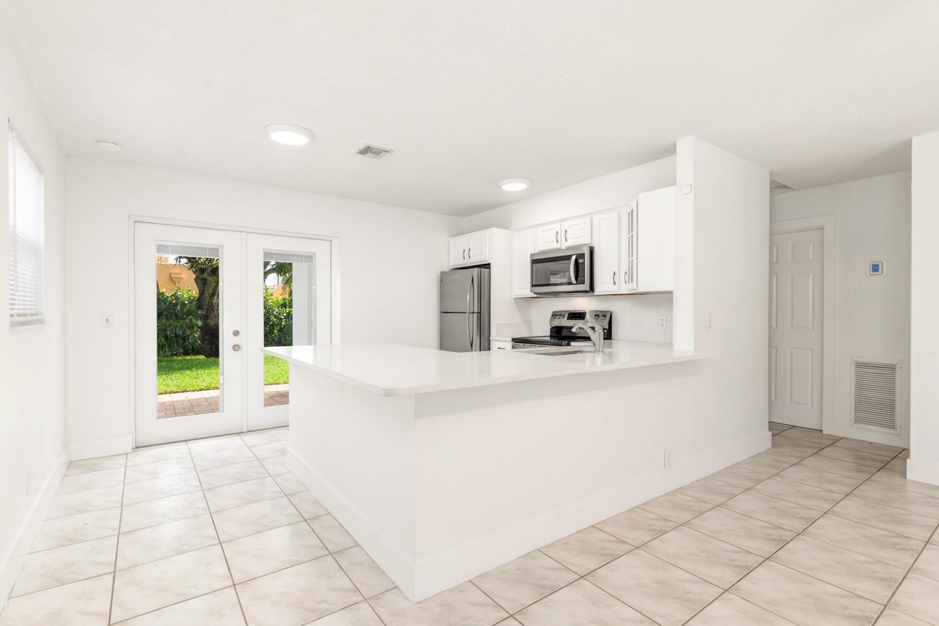 411 Summa Street, West Palm Beach, FL 33405 Photo