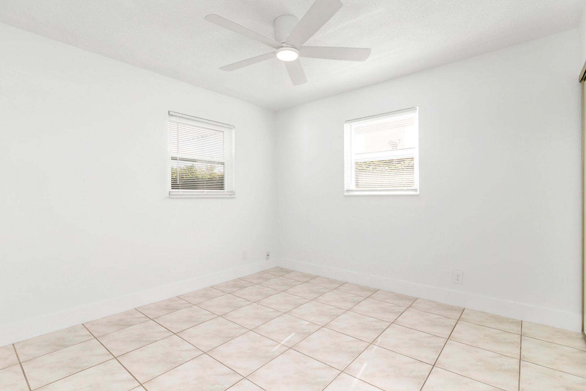 411 Summa Street, West Palm Beach, FL 33405 Photo