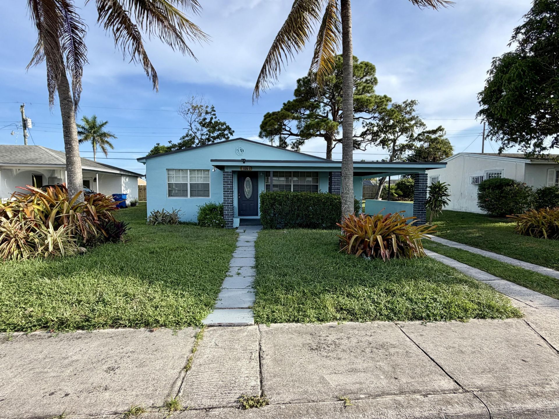 1061 W 4th Street, Riviera Beach, FL 33404 Photo