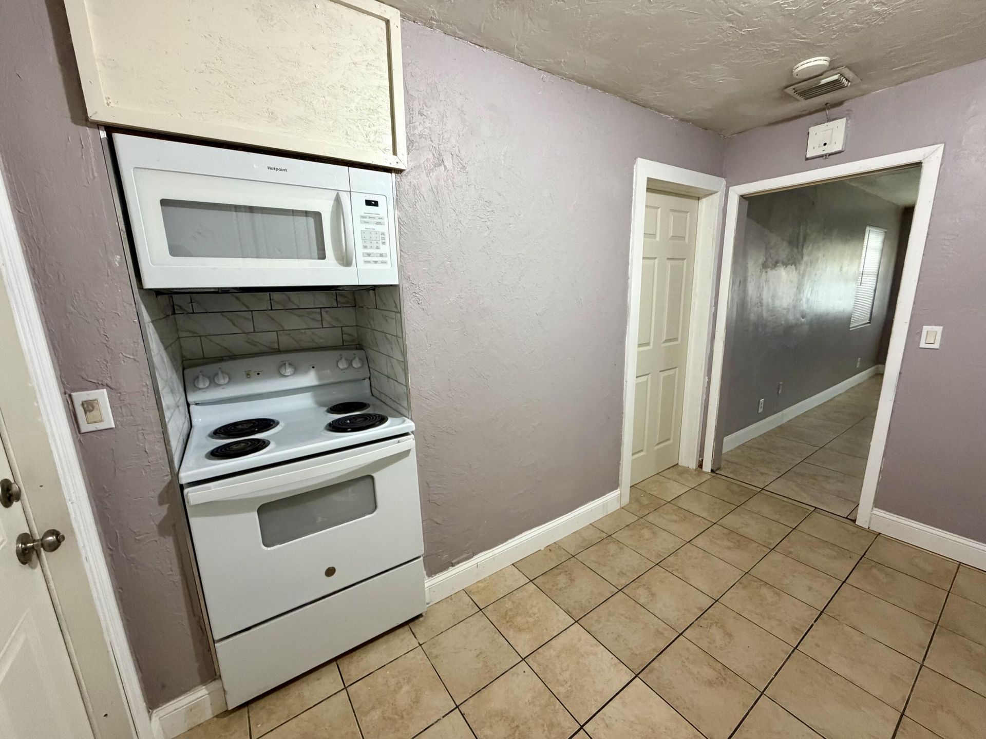 1061 W 4th Street, Riviera Beach, FL 33404 Photo