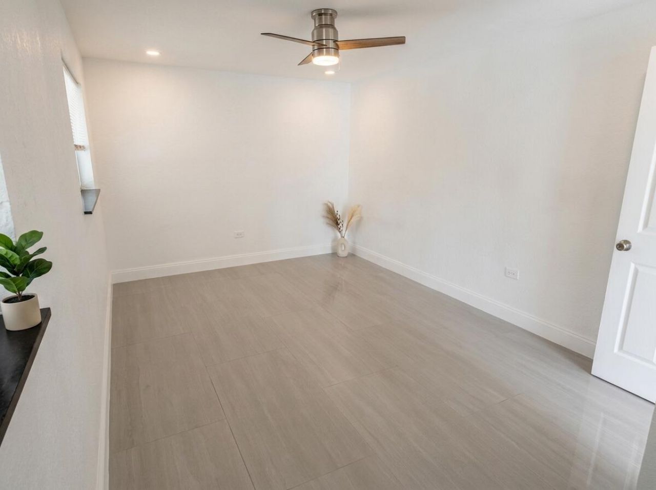 825 Truman Street, Unit 2, Lake Worth Beach, FL 33460 Photo