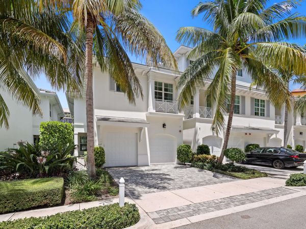 957 Sweetwater Lane, Boca Raton, FL 33431
