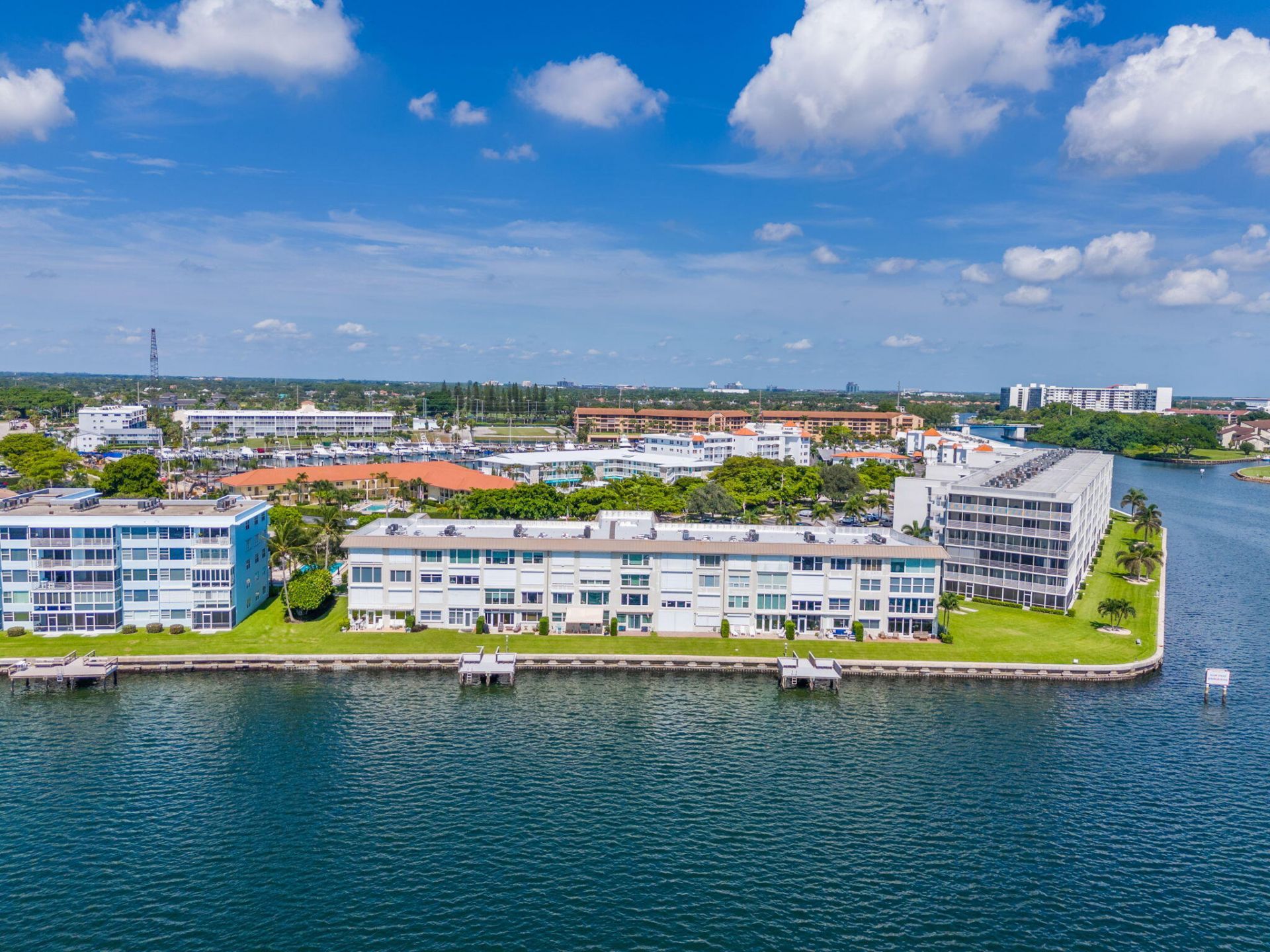 52 Yacht Club Drive, Unit 204, North Palm Beach, FL 33408 Photo