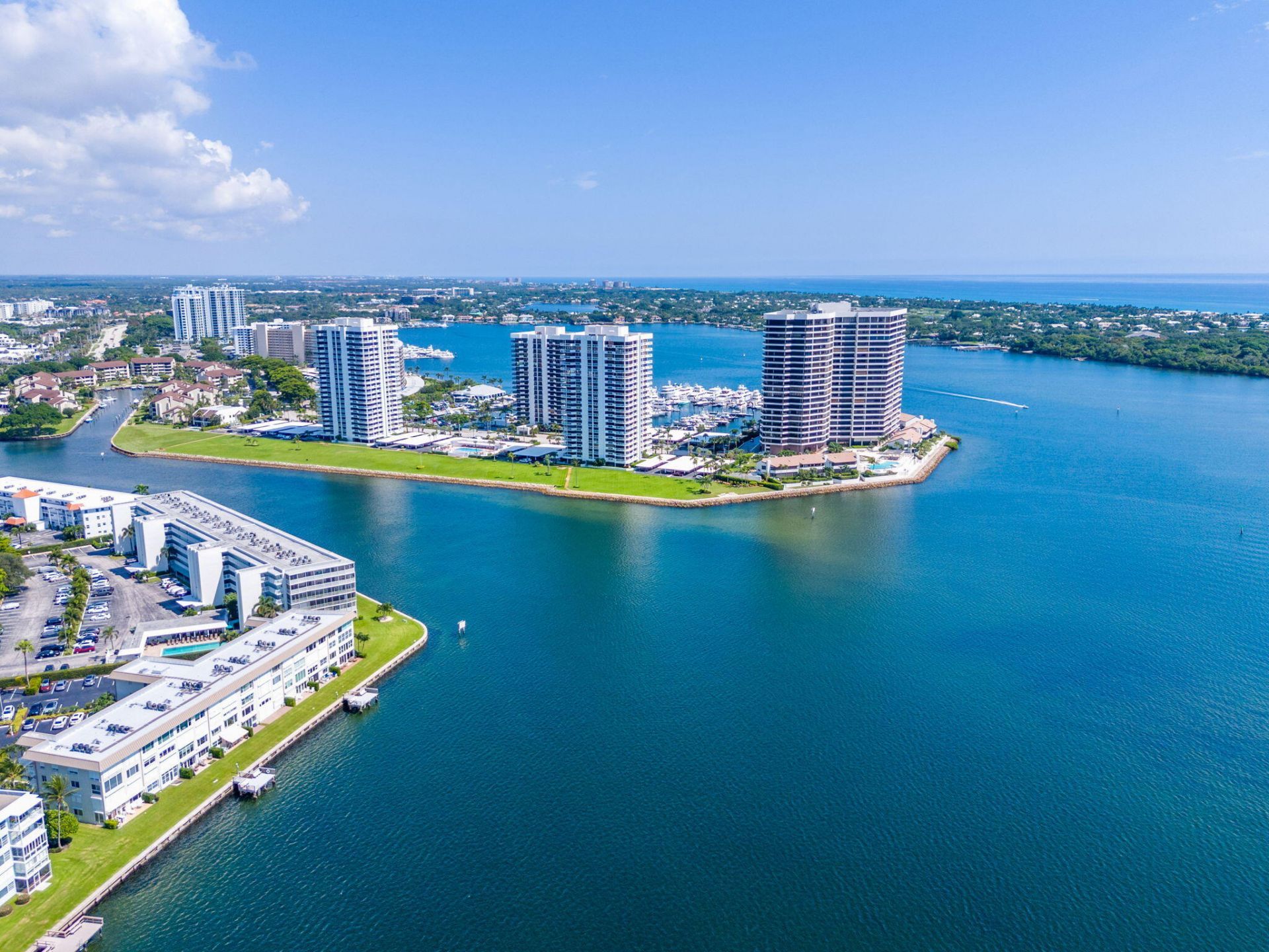 52 Yacht Club Drive, Unit 204, North Palm Beach, FL 33408 Photo