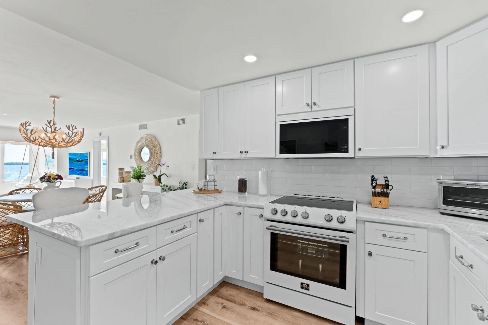52 Yacht Club Drive, Unit 204, North Palm Beach, FL 33408 Photo