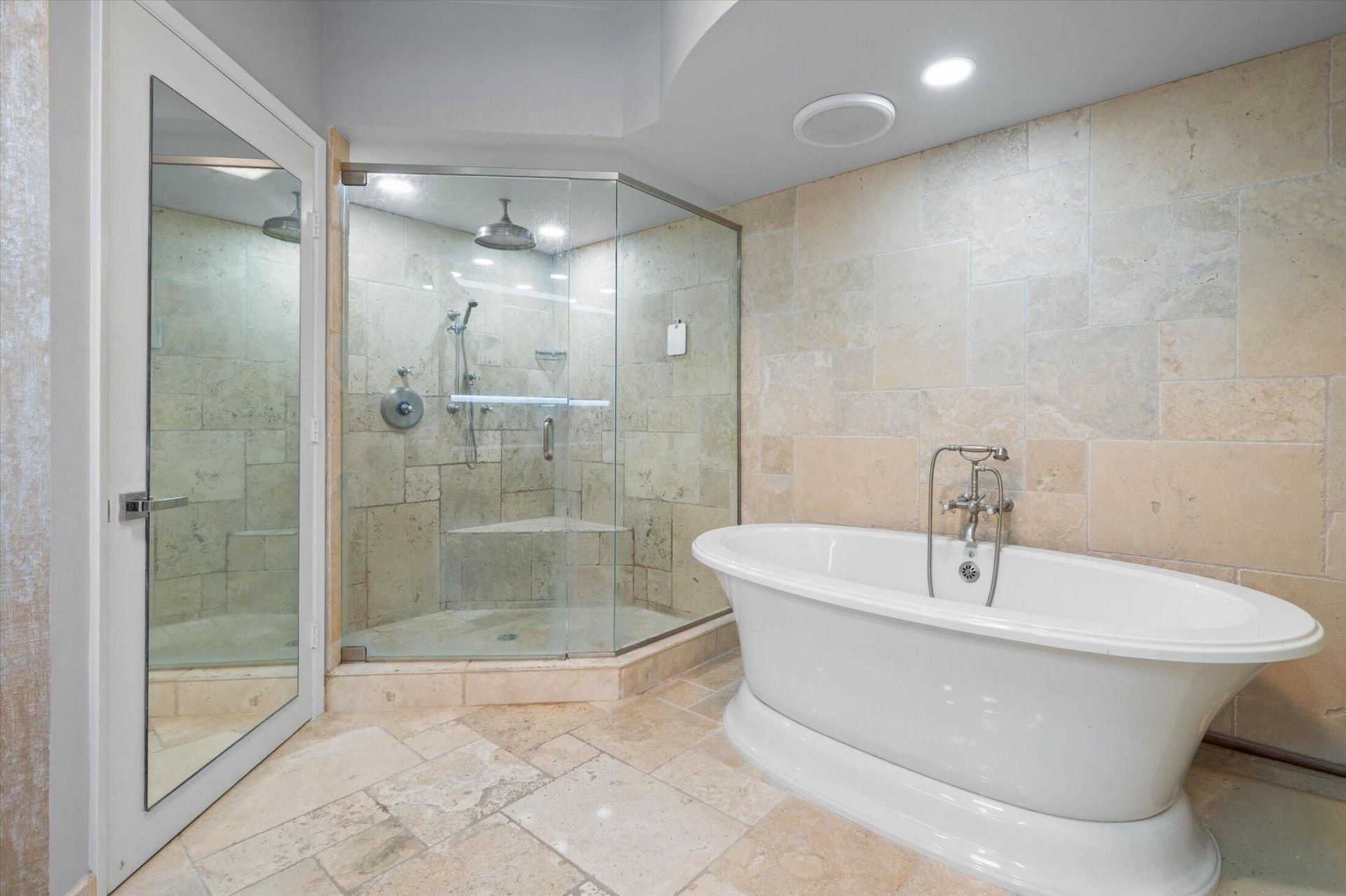333 Las Olas Way, Unit 405, Fort Lauderdale, FL 33301 Photo