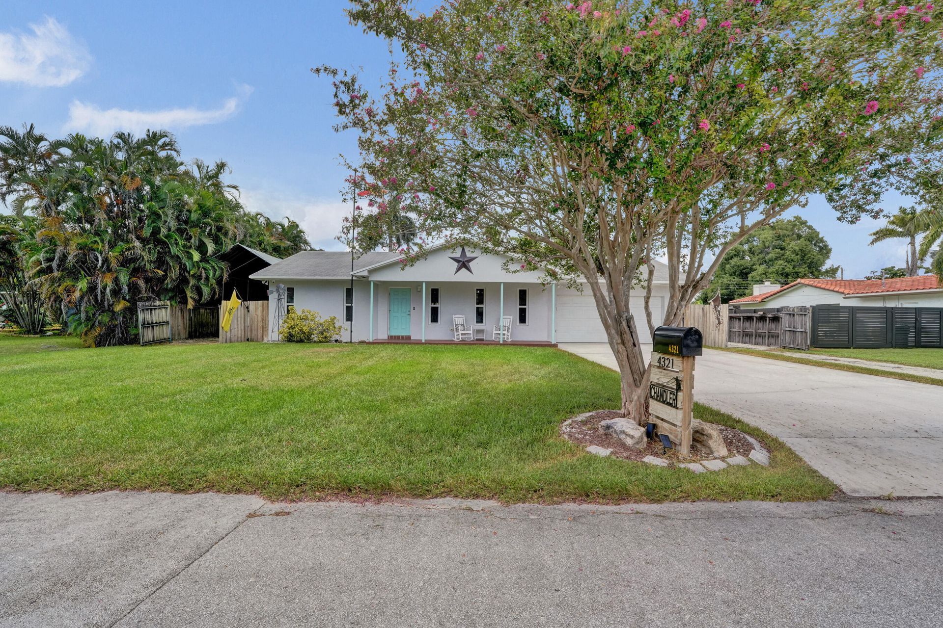 4321 SW 73rd Terrace, Davie, FL 33314 Photo
